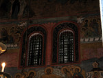 Balcony women watched funerals from outside
