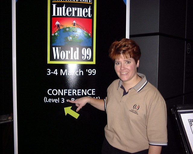 ren infront of internet world '99 sign in singapore