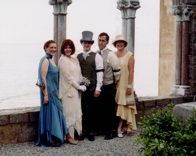 Jen Ren Joe John Sally - smiling under the arches