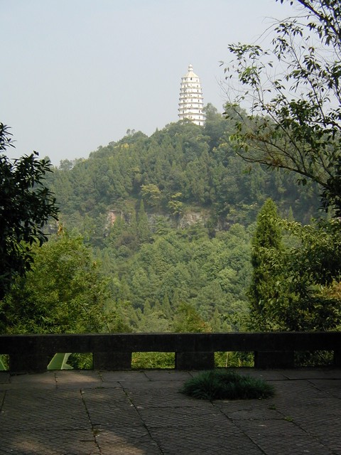 Nice view of the white pagoda near Beishan