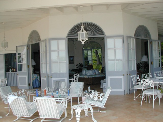 bar and common areas