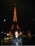 joe-eiffel-tower