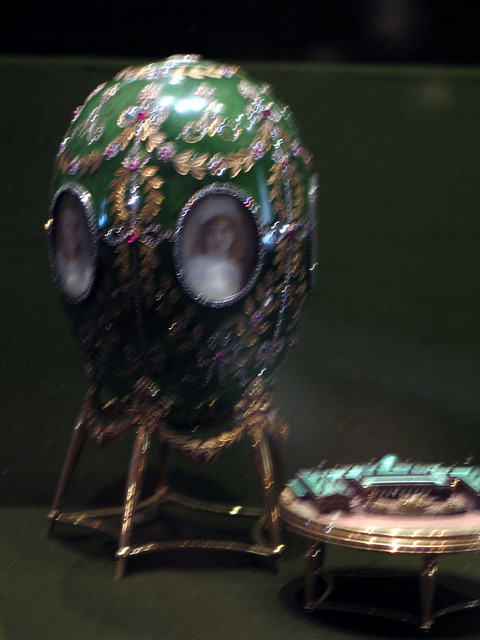 Alexander Palace egg - 1908 - replica of royal residence inside