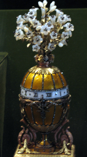 Madonna Lily - 1899 - revolving dial clock quartzite lilies on top