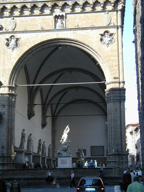 statuary near Uffizi