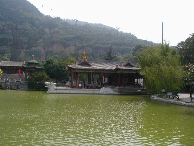Huaqing Hot Springs near the front entrance