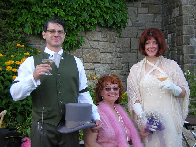 Joe Susan and Ren on the back lawn