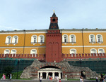 Srednyaya Arsenalnaya Tower - wide