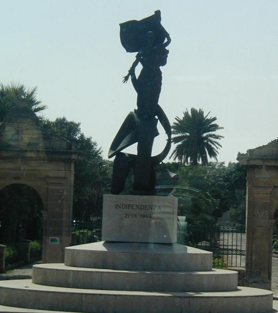 Indipendenza statue from 1964