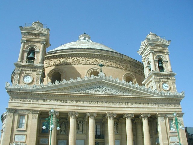 Mosta Dome top