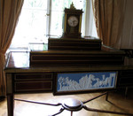 wedgwood clock table