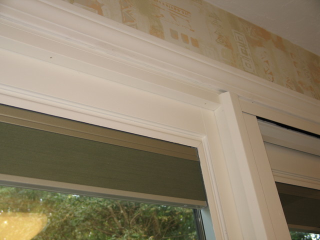 interior top left - wood split - photo doesn't show it well