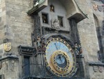 clock-apostles