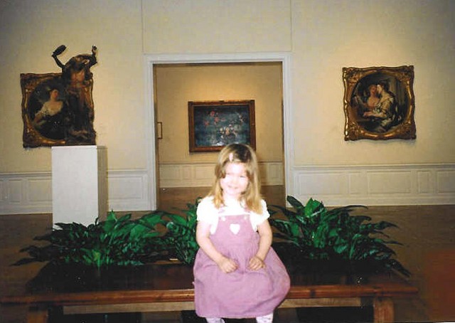 Ella in Museum