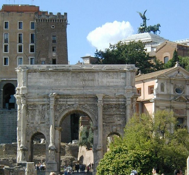 Arch of Septimius Severus from below