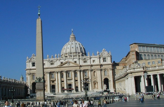 Saint Peters and the Papal Apartments
