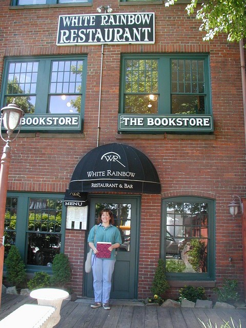 White Rainbow Rest. entrance