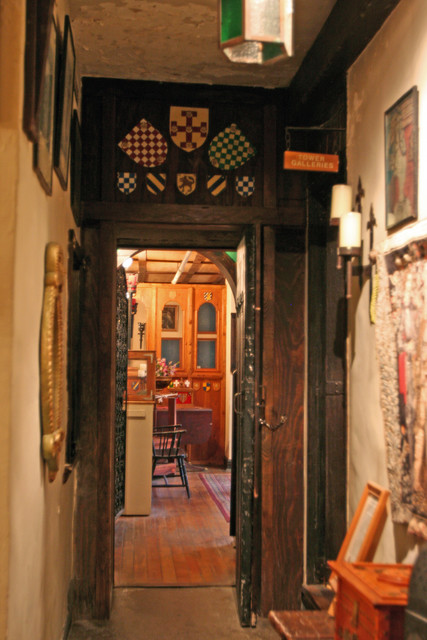Lower Hall towards gift shop