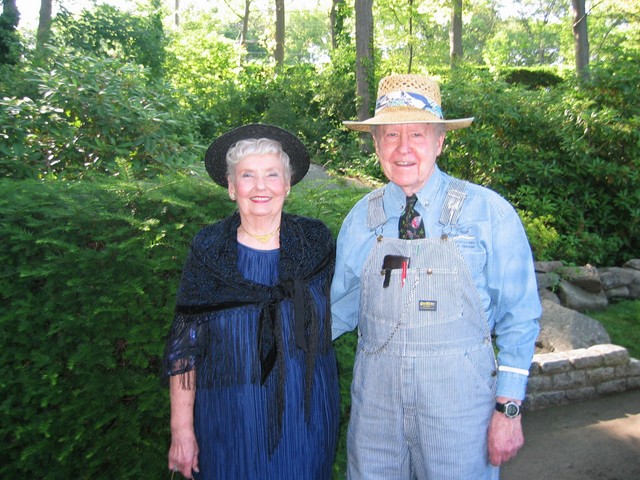 Vickie and RL in front of Hammond Castle