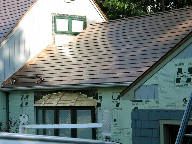 the textures of roof and siding work well together