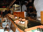 isobune-sushi-boats