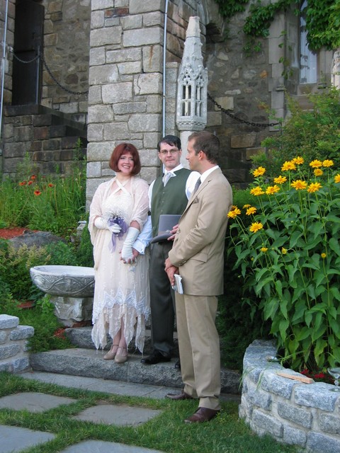 Eric talking to Ren and Joe during the prelude