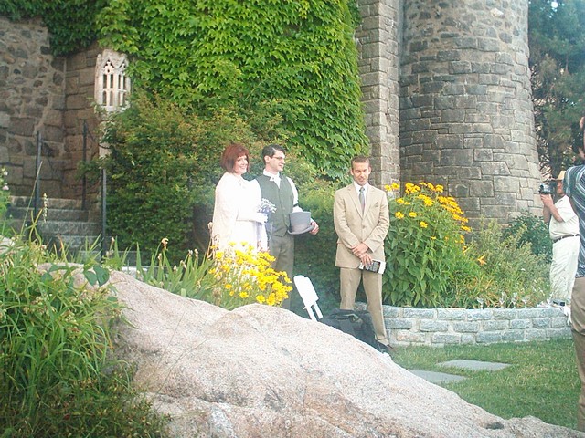 Ren Joe and ET during vows